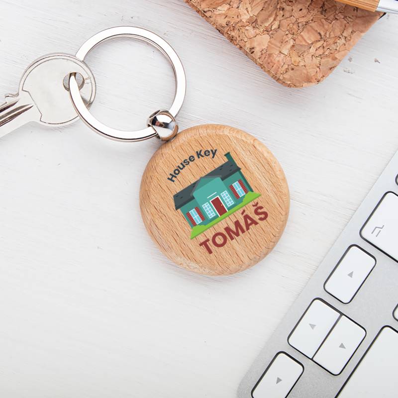 Personalizovaný dřevěný přívěsek na klíče - domov
