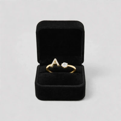 Personalizovaný prsten s iniciálou