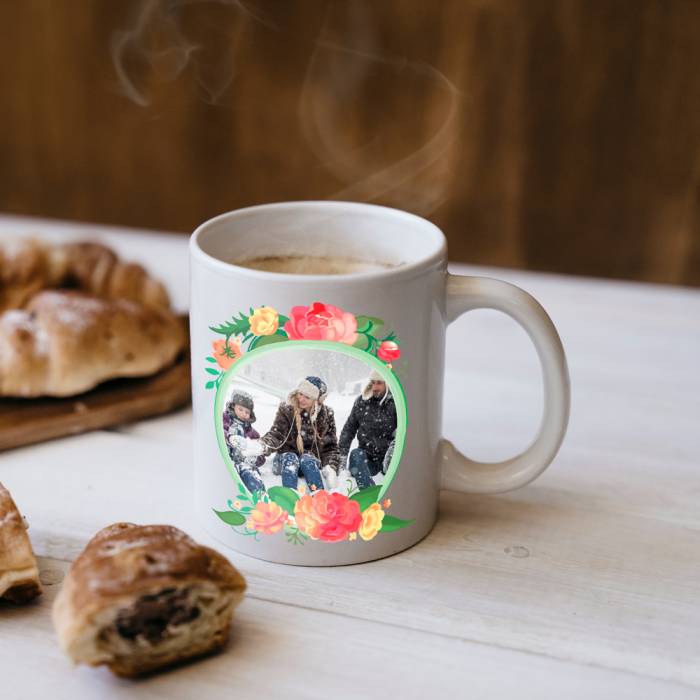 Personalizovaný hrnek s květinovým portrétem