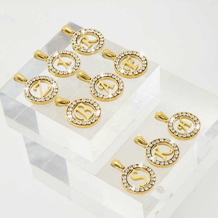 Personalizovaný náhrdelník s iniciálou