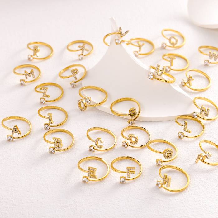 Personalizovaný prsten s iniciálou