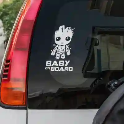 Samolepky dítě v autě se jménem dítěte Groot