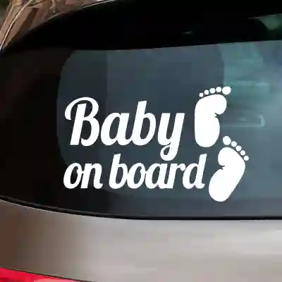Samolepky dítě v autě se jménem dítěte BABY ON BOARD