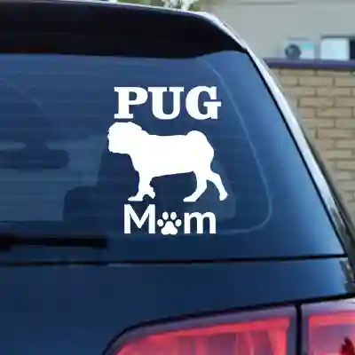 Samolepky na auto PUG Mom