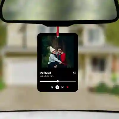 Osvěžovač vzduchu do auta - Vaše oblíbená skladba a fotka